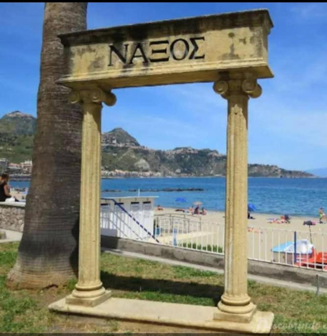 Apartmán Arcadia Golden Bay Giardini Naxos Exteriér fotografie