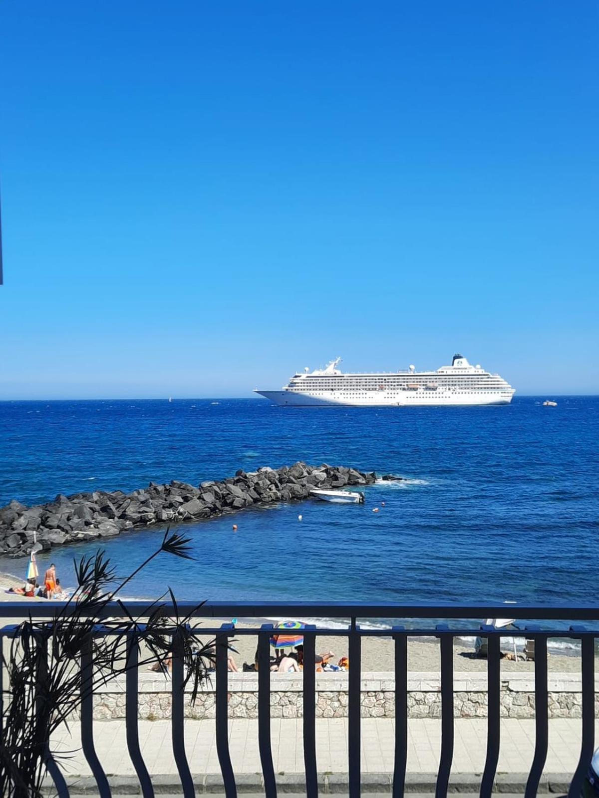 Apartmán Arcadia Golden Bay Giardini Naxos Exteriér fotografie